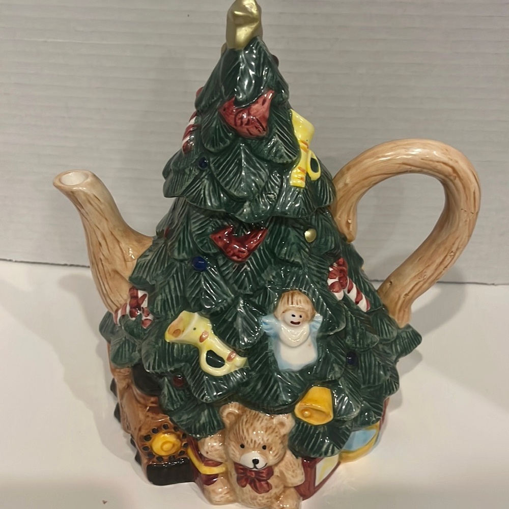 PRE-OWNED 1995 JAY IMPORT CHRISTMAS TREE TEAPOT